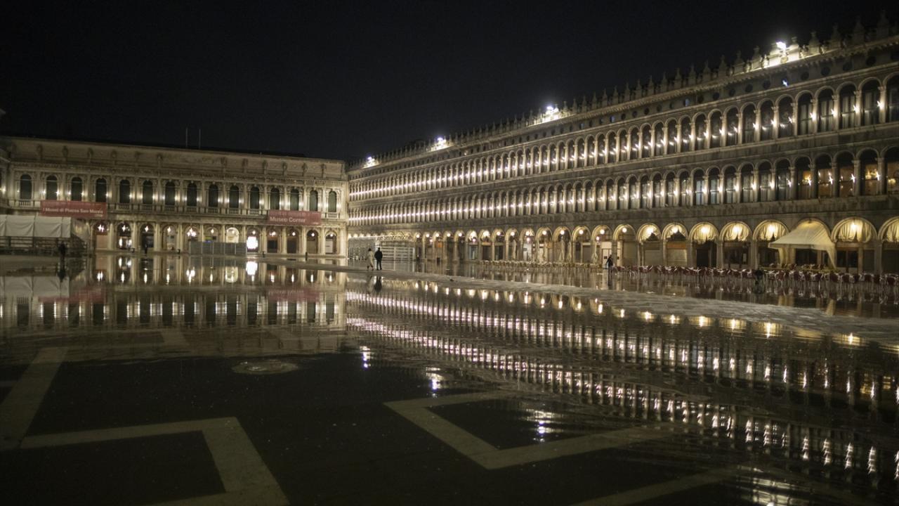 Venedik'te 'Acqua Alta' adı verilen su yükselmeleri 11
