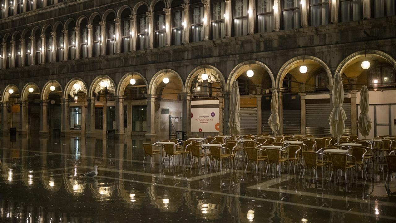 Venedik'te 'Acqua Alta' adı verilen su yükselmeleri 6