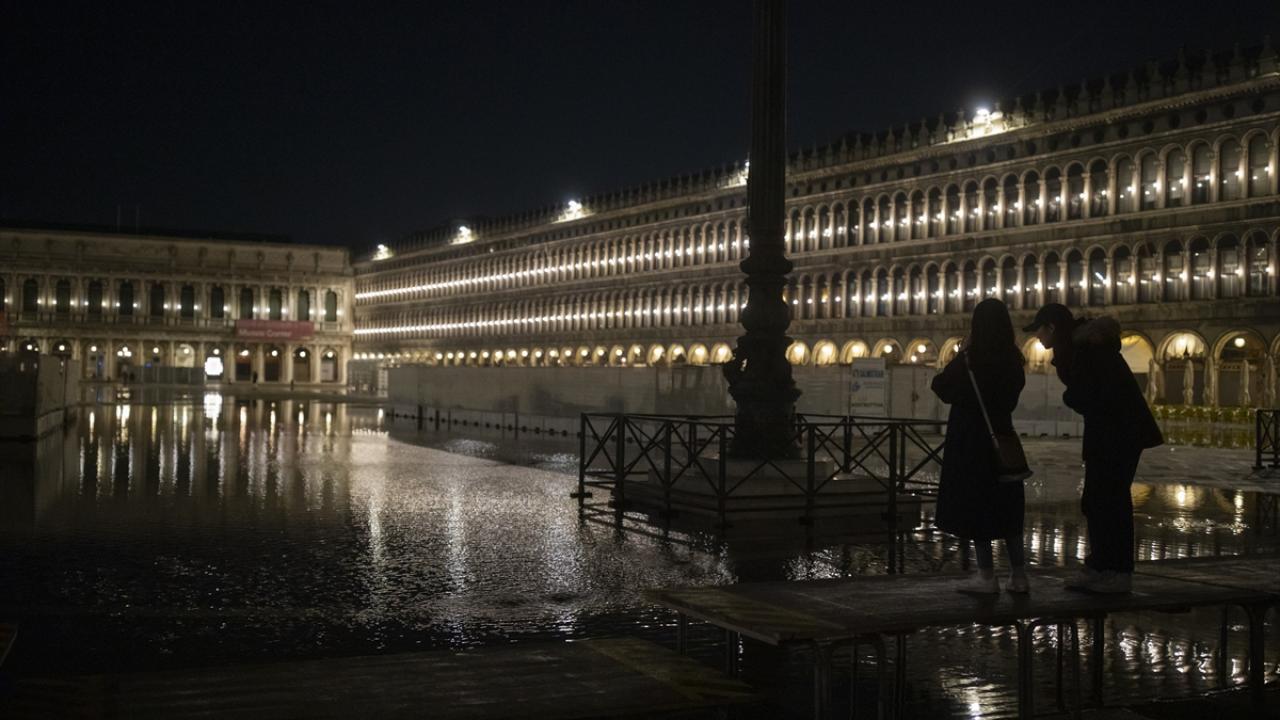 Venedik'te 'Acqua Alta' adı verilen su yükselmeleri 4