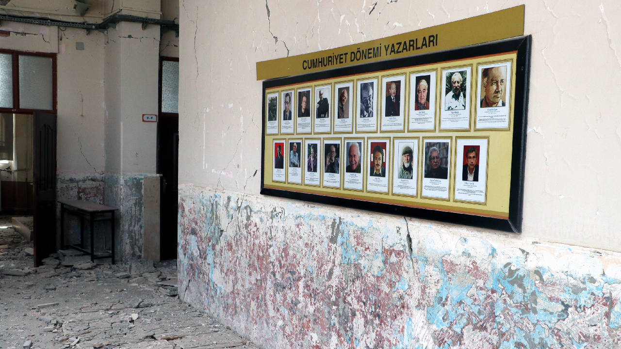 110 yıllık Antakya Lisesi depreme dayanamadı 1