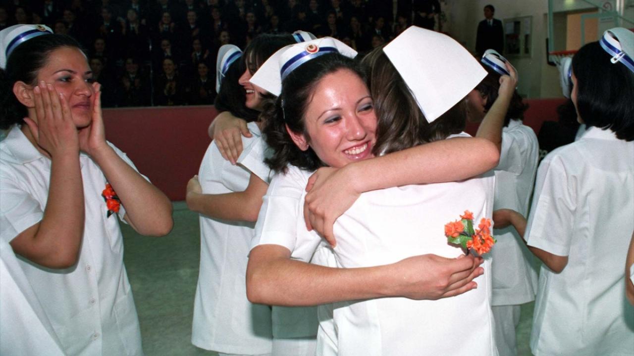 Her zaman ve her şartta vatandaşın kara gün dostu: Sağlık çalışanları 6