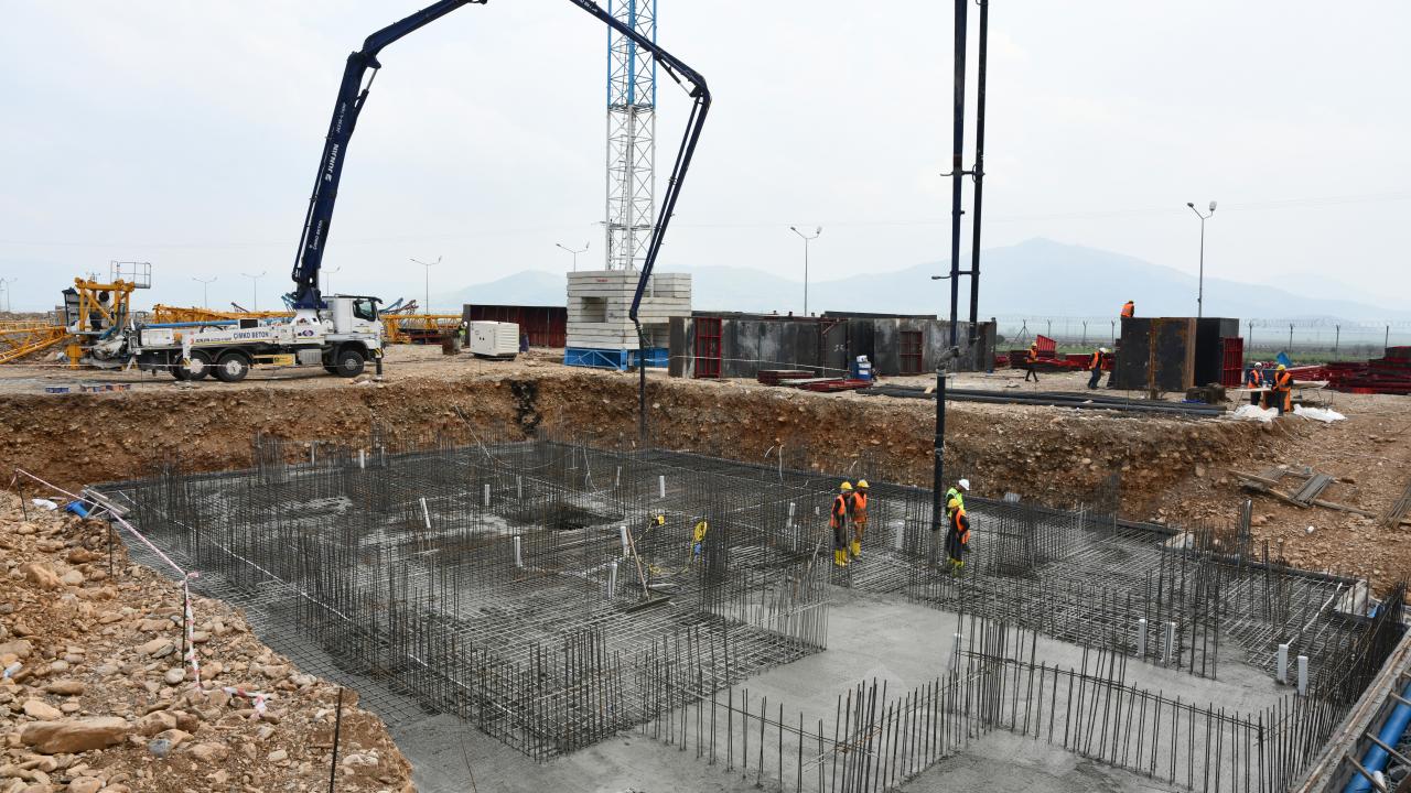 Depremin yıkıma neden olduğu İslahiye'de kalıcı konutların temeli atıldı 8