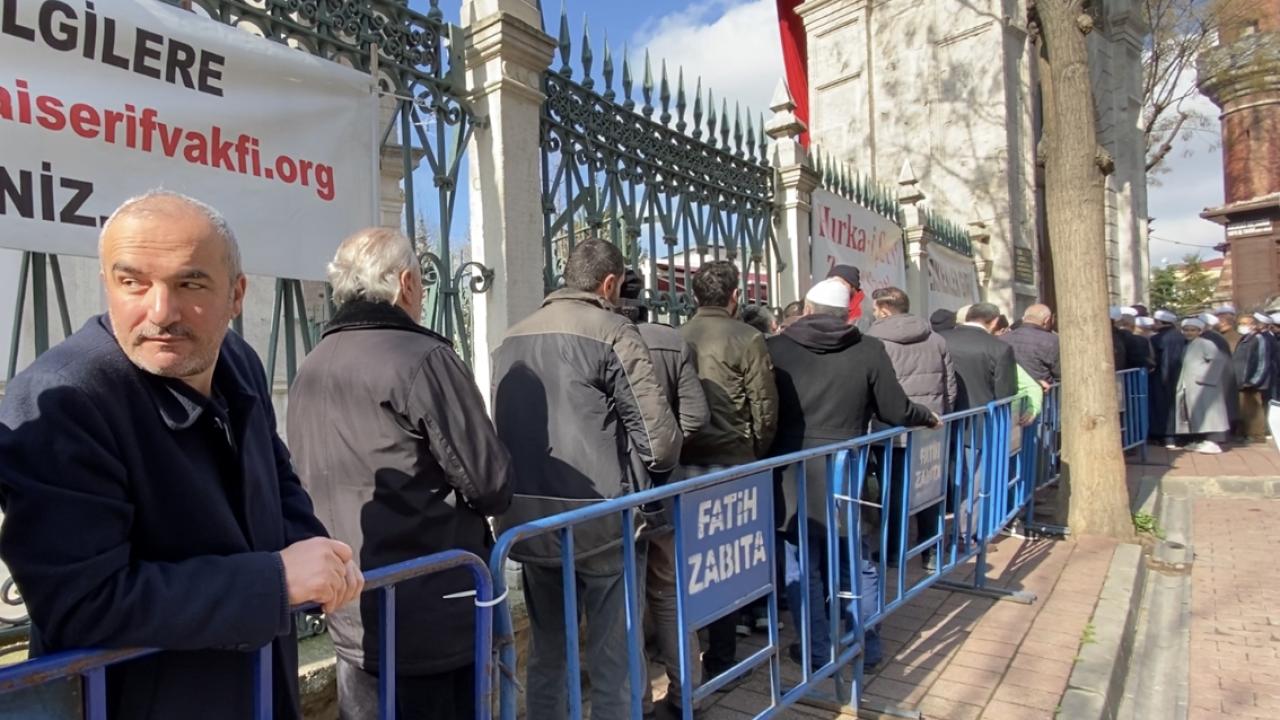 Hırka-i Şerif ziyarete açıldı 5