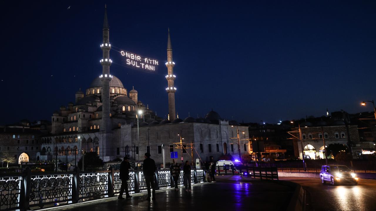 İstanbul'da ramazan ve hilal bir arada 19