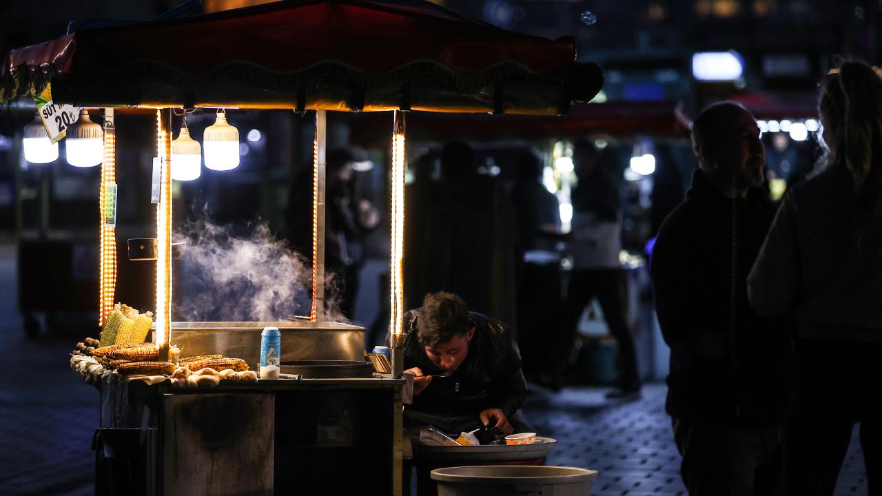 İstanbul'da ramazan ve hilal bir arada 15