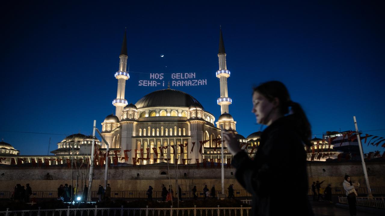 İstanbul'da ramazan ve hilal bir arada 11