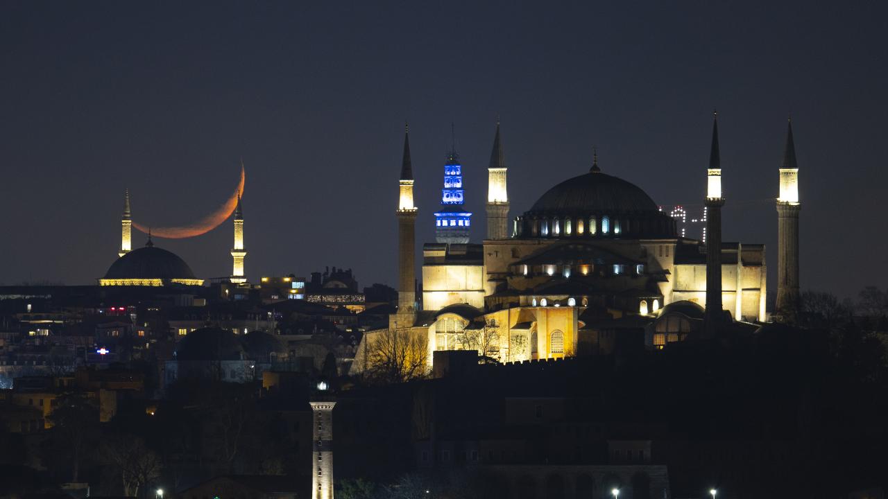 İstanbul'da ramazan ve hilal bir arada 4