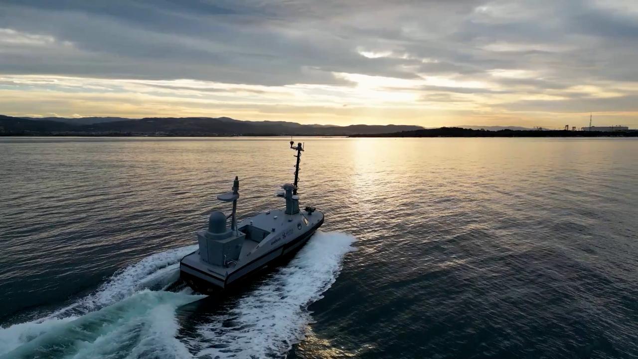 Yerli SİDA'dan ilk defa güdümlü mühimmat atışı yapıldı 13