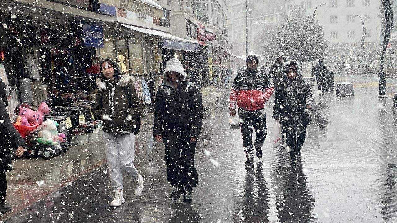 10 ile 'sarı' ve 'turuncu' uyarı: Mart sonunda kar geliyor 15