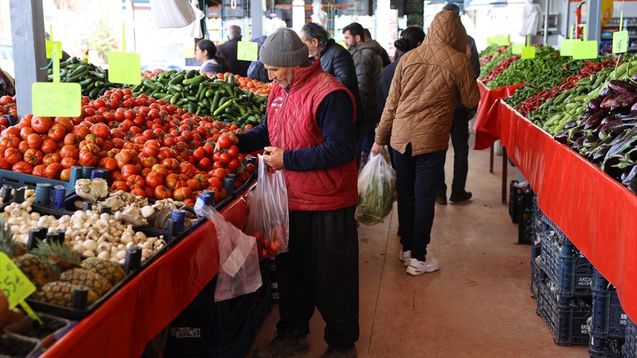 Depremin merkezi Pazarcık'ta 370 esnaf dükkan açtı 3