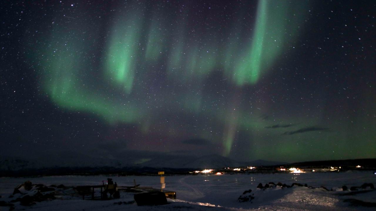 Onlar karanlık gecelerin büyülü ışıkları... 7