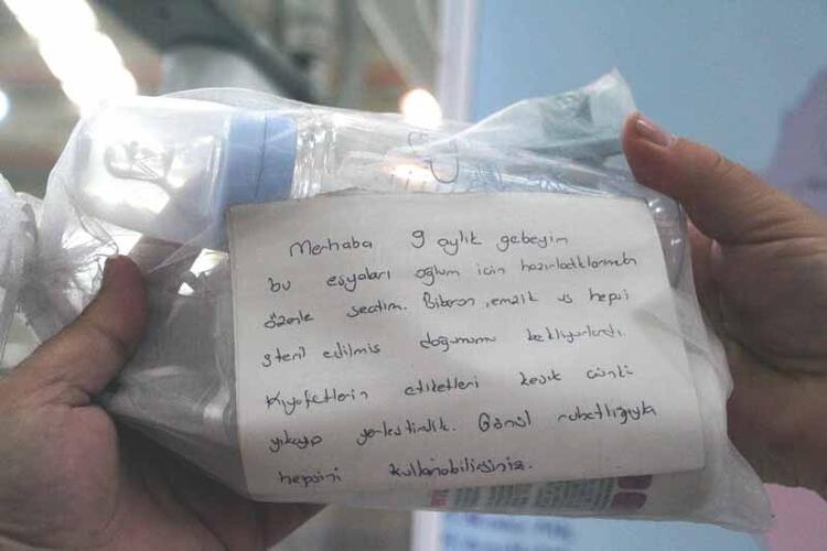 Depremzedelere gönderdikleri eşyaların arasındaki notlar yürek ısıttı 6