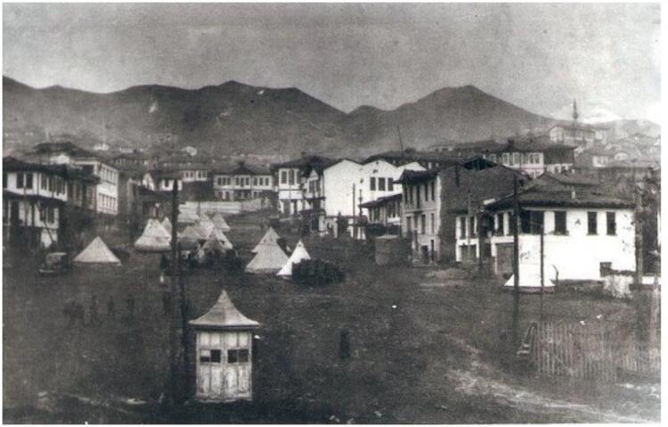 80 yıl önce yaşadıkları 7.2 büyüklüğündeki depremi anlattılar 11