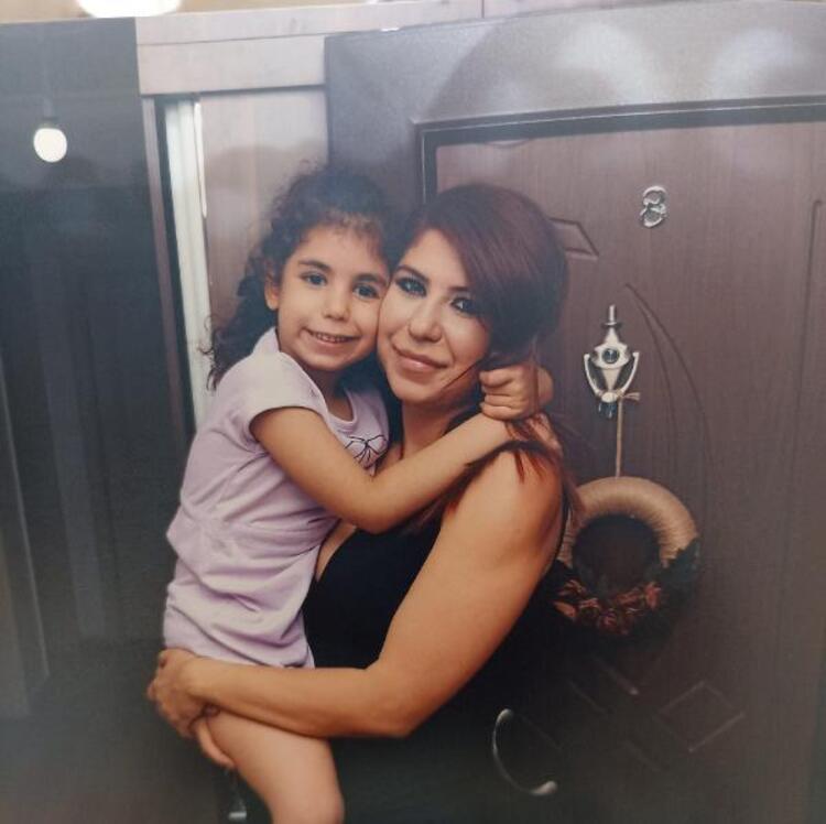 Depremde kızı ve torununa ulaşılamayan dededen acı dolu sözler: 'En azından bir parmağı çıksın, ona bile razıyız' 11