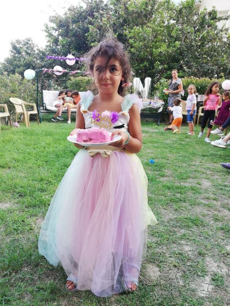 Depremde kızı ve torununa ulaşılamayan dededen acı dolu sözler: 'En azından bir parmağı çıksın, ona bile razıyız' 14