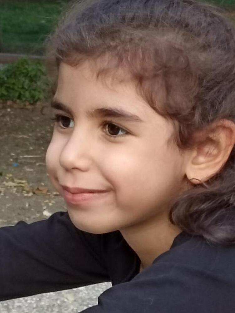 Depremde kızı ve torununa ulaşılamayan dededen acı dolu sözler: 'En azından bir parmağı çıksın, ona bile razıyız' 15