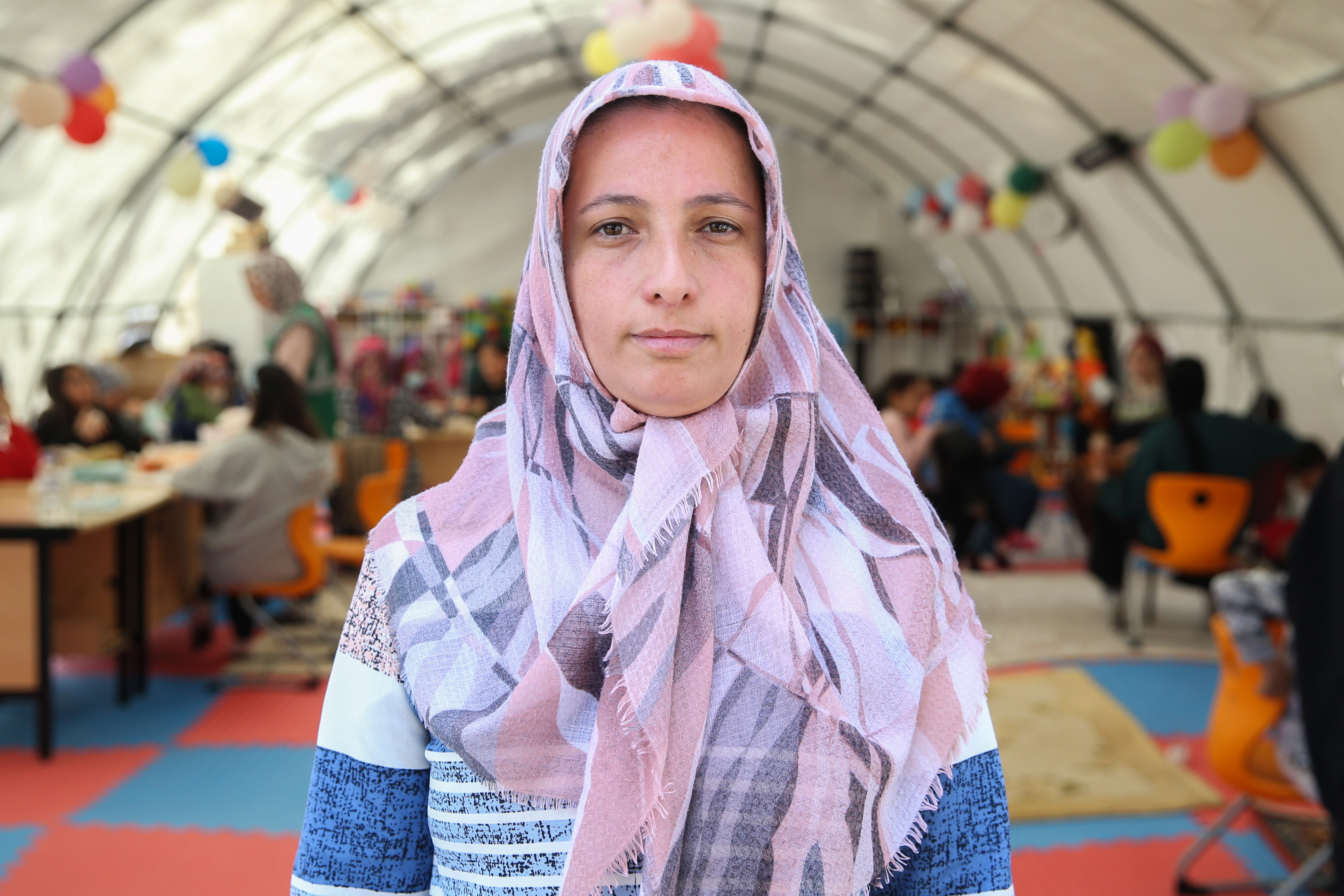 Çadır kentteki Köy Yaşam Merkezi depremzede anne ve çocukların hayatına dokunuyor 11