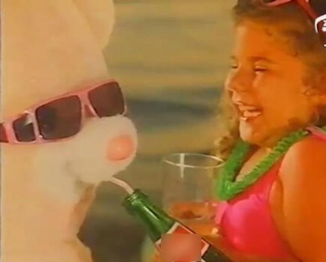 Gazoz reklamının şirin yıldızı şimdi tanınmaz halde! "10 yüz bin milyon baloncuk yuttum" ile hafızalara kazınmıştı 3