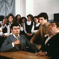 Hababam Sınıfı'nın Kıvırcık Ömer'i tahta sandalye yapıp satıyor! Eski halinden eser yok...  6