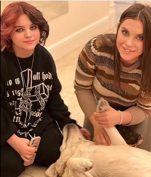 Akılalmaz olay! 14 yaşındaki kız çocuğu, annesini kiralık katil tutarak öldürttü 4