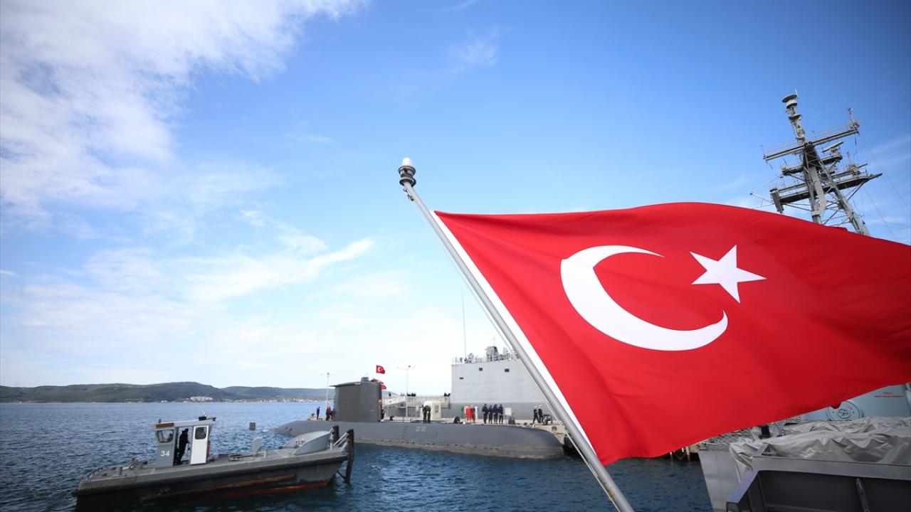 Çanakkale'de Dumlupınar Denizaltısı şehitleri anıldı 6