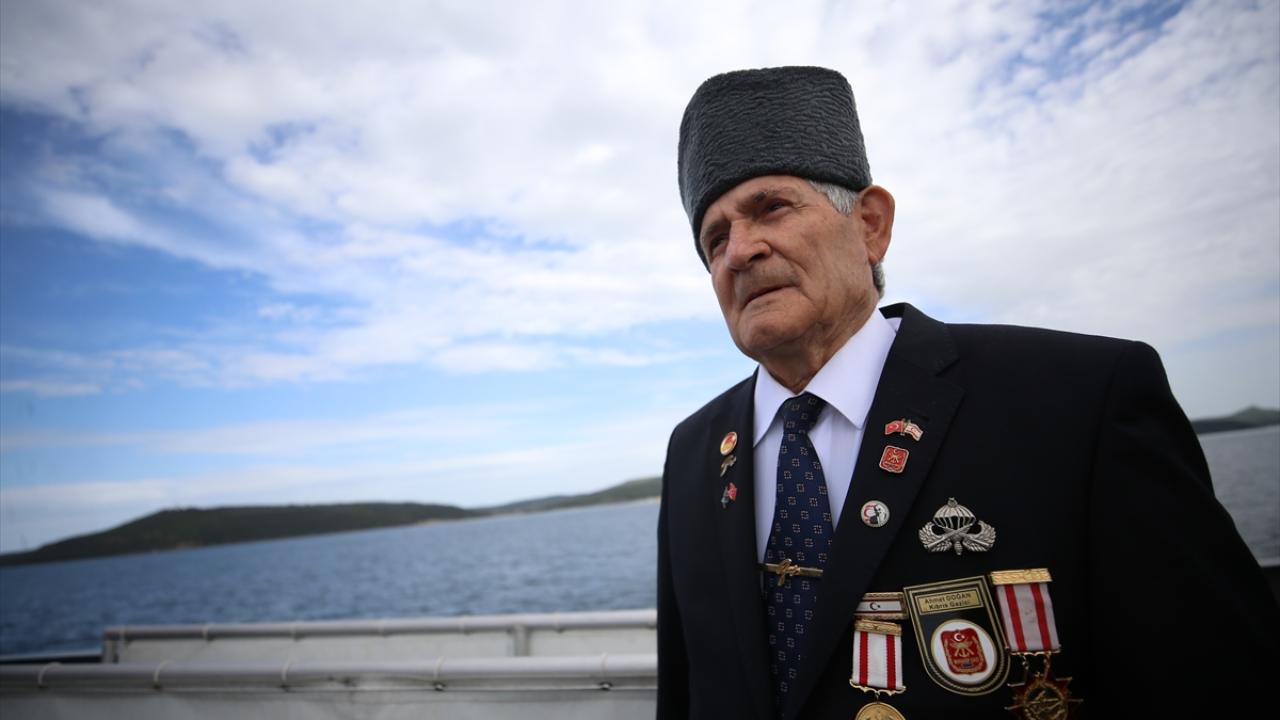 Çanakkale'de Dumlupınar Denizaltısı şehitleri anıldı 8