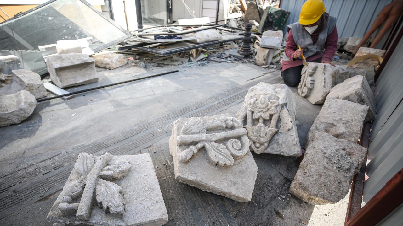 Antakya Ulu Camii'nin nitelikli eserleri kurtarılıyor 1