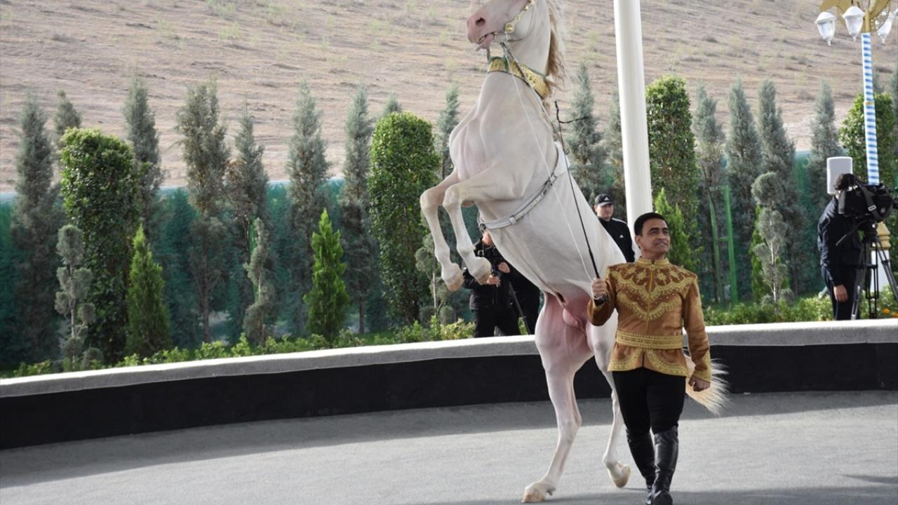 Türkmenistan’da At Bayramı kutlanıyor 13
