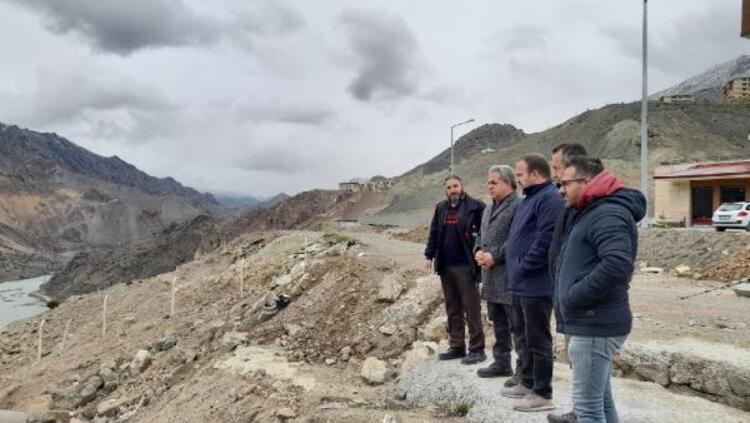 Doğup büyüdükleri yeri son kez uzaktan izlediler… Suya gömülen anılara veda 6