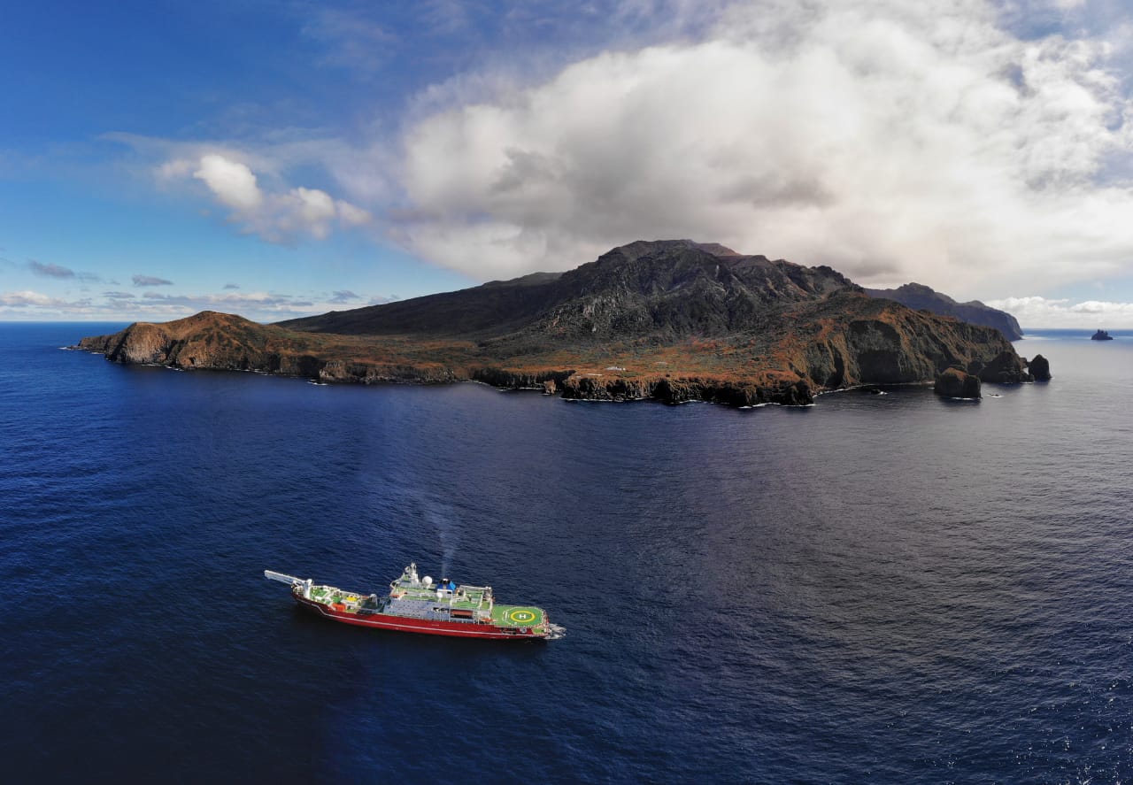 Dünyanın en ücra yerlerinden Gough Adası’nda çalışacak biri aranıyor 5