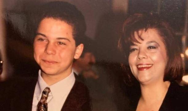 Herkes onu Bizimkiler'in Ali'si olarak biliyor... Atılay Uluışık’ı görenler şoke oldu! 3