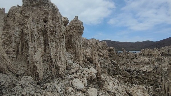 İklim değişikliği can sıkıyor! Sular çekildi ortaya bu manzara çıktı 2