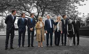 Dünyanın en zengin insanının en zor kararı... Yıllardır bu soruya yanıt aranıyor: Yerine kim gelecek? 4