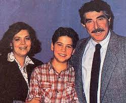 Herkes onu Bizimkiler'in Ali'si olarak biliyor... Atılay Uluışık’ı görenler şoke oldu! 2