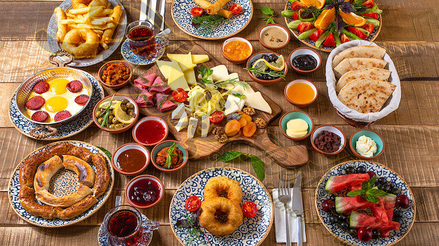 Asırlık insanlar uzun yaşamın sırlarını anlattı... 'Sürekli yatmayı sevmem, saat 6'dan sonra ağzıma lokma atmam' 3