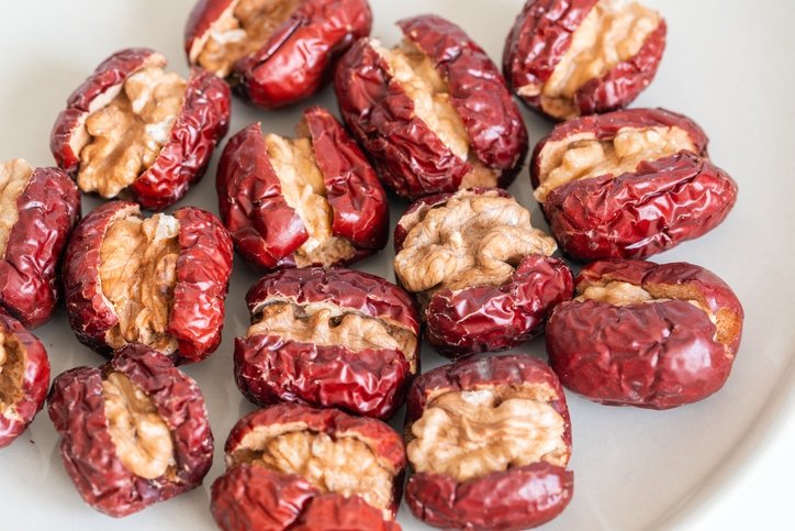 Antik zamanların şifa kaynağı! Yiyenin ömrü uzuyor: Günde 3 tanesi C vitamini depolarını fullüyor 8