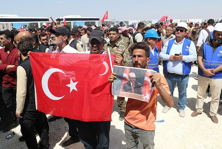 Suriyelilerin dönüş projesinde dev adım! Yıl sonuna kadar bitecek 14