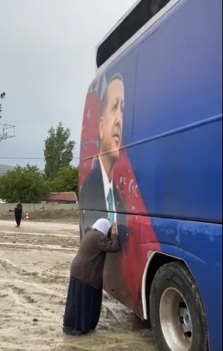 Selime Nine'nin Cumhurbaşkanı Erdoğan hayali gerçek oldu Ankara mitinginde bir araya geldiler 2
