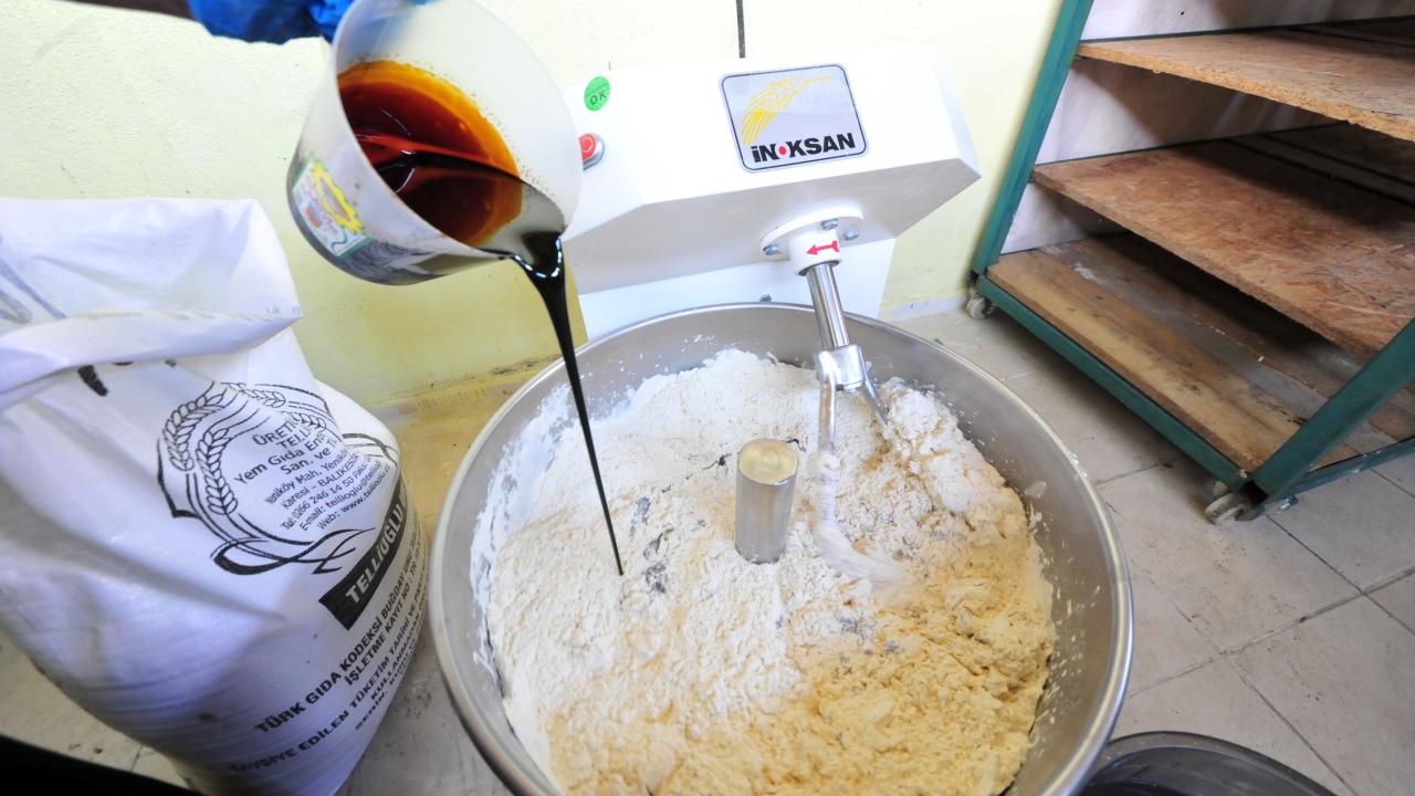 Bu leziz yemekler insanlar için değil! Bakın bu özel fırın kimler için çalışıyor 5