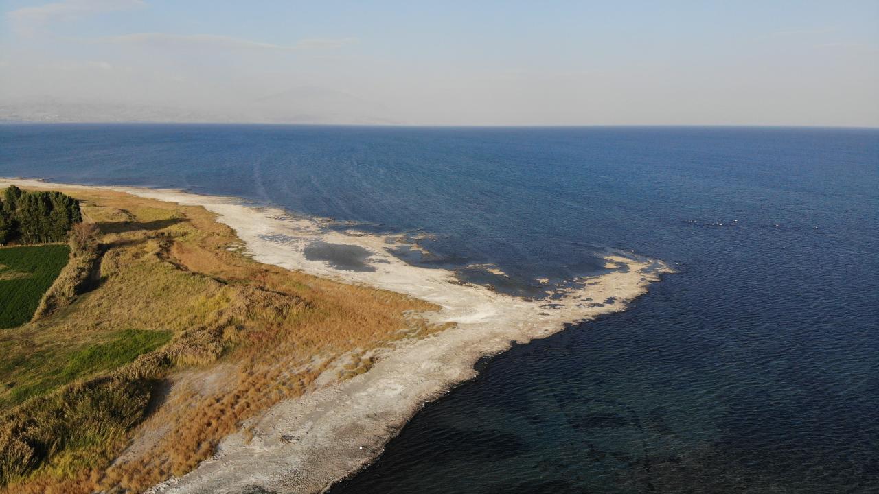 Kuraklık tehlikeli boyutlara yaklaşıyor! İşte, Van Gölü'nün son hali 5