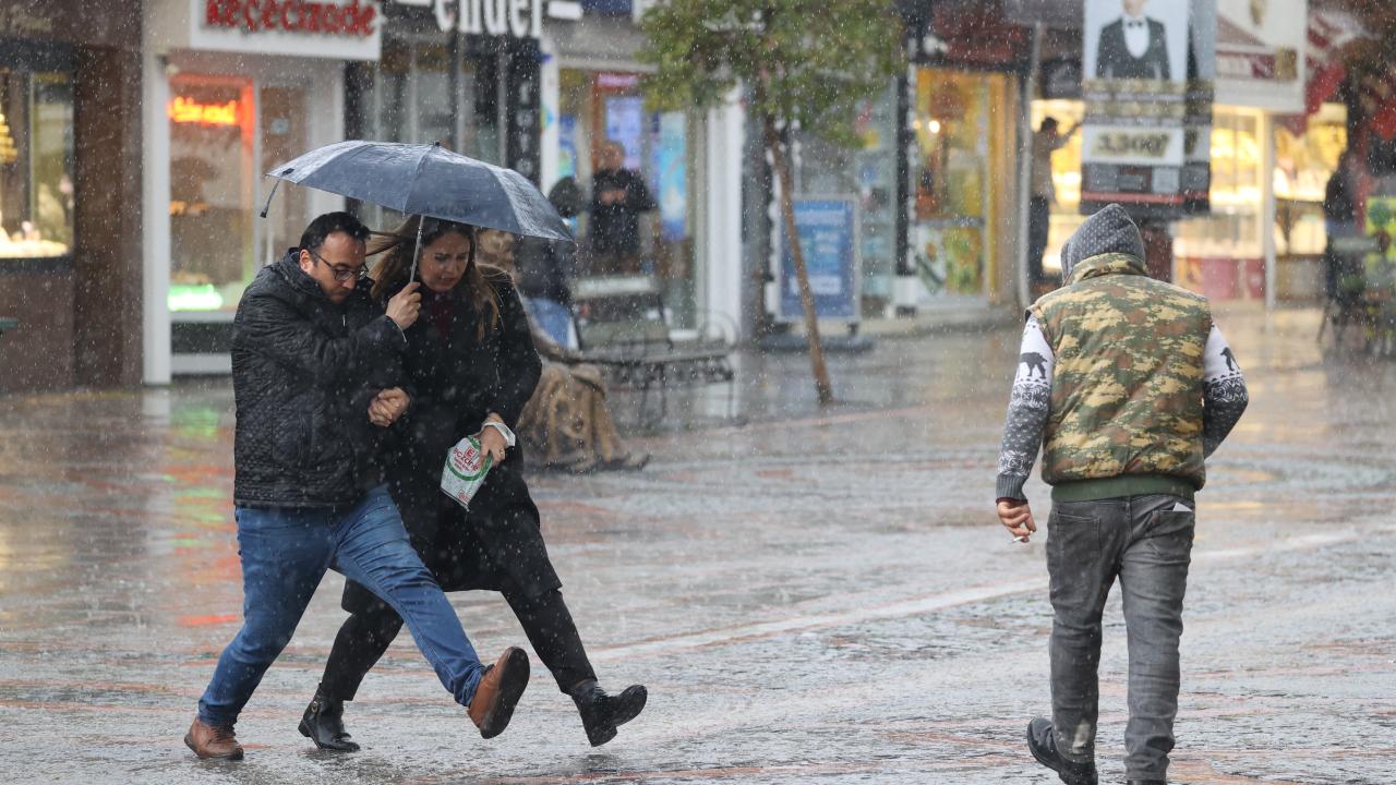 12 ile sarı uyarı: Kuvvetli yağış bekleniyor 5