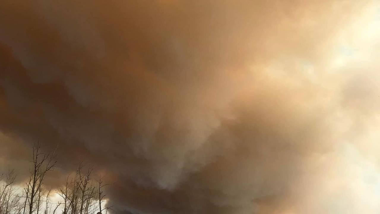 Kanada cayır cayır yanıyor! 78 noktada yangın çıktı 7