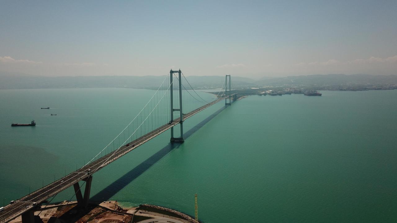 İzmit Körfezi turkuaz renge büründü 1