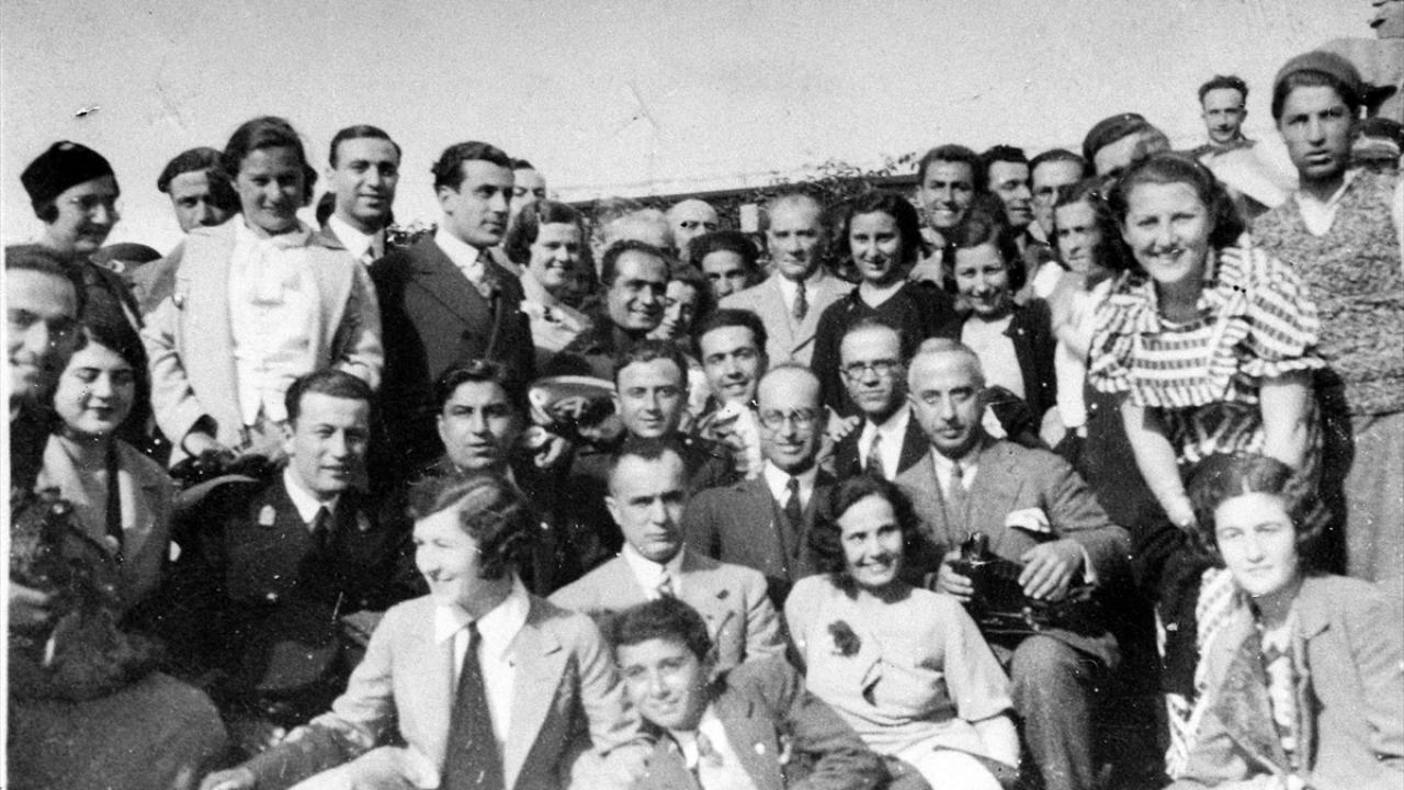 104 yıldır sönmeyen coşku… Atatürk'ün gençliğine armağanı 19 Mayıs 6