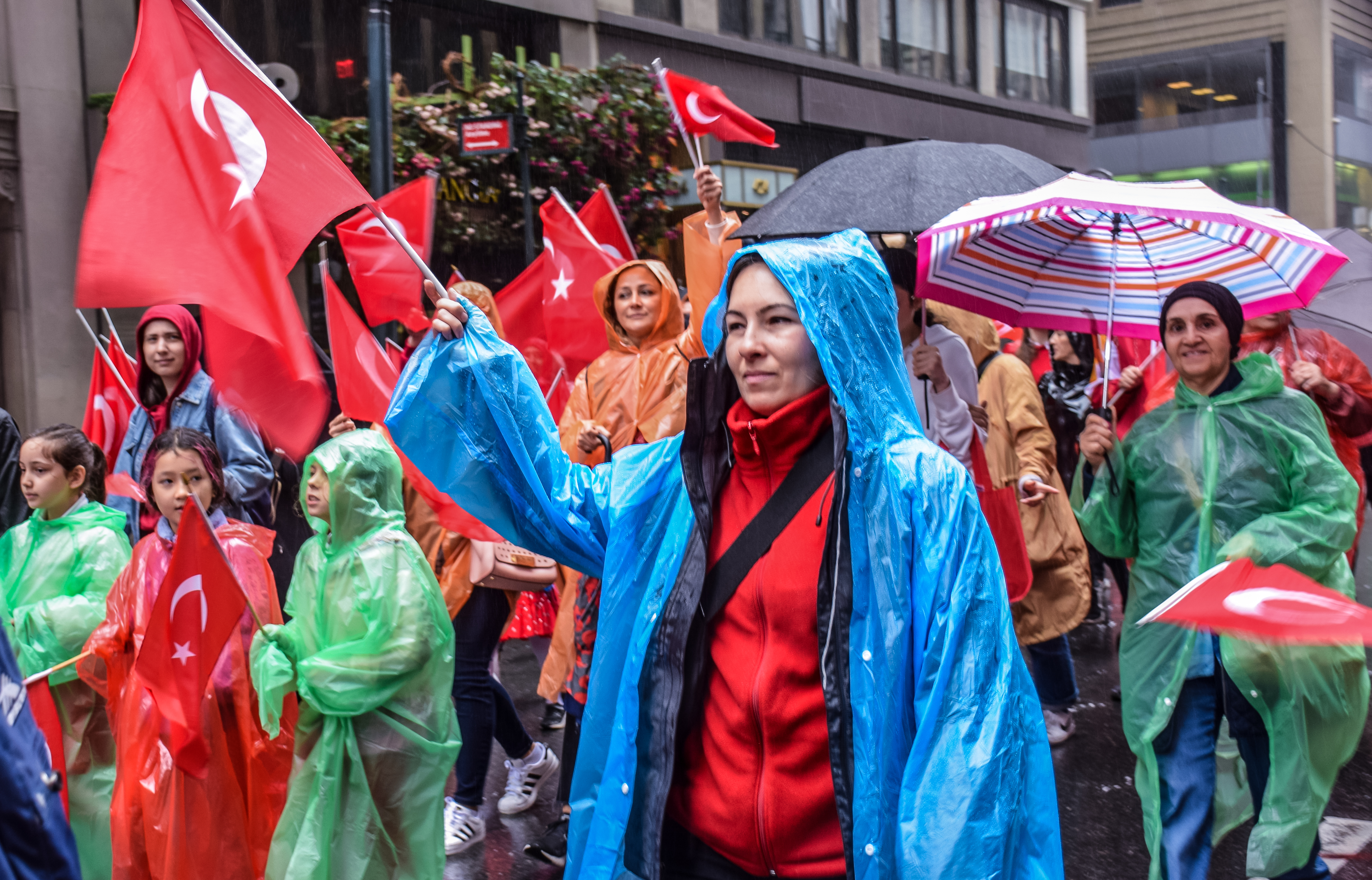 Her yer kırmızı beyaz oldu... New York'ta "Geleneksel Türk Günü Yürüyüşü" düzenlendi 1