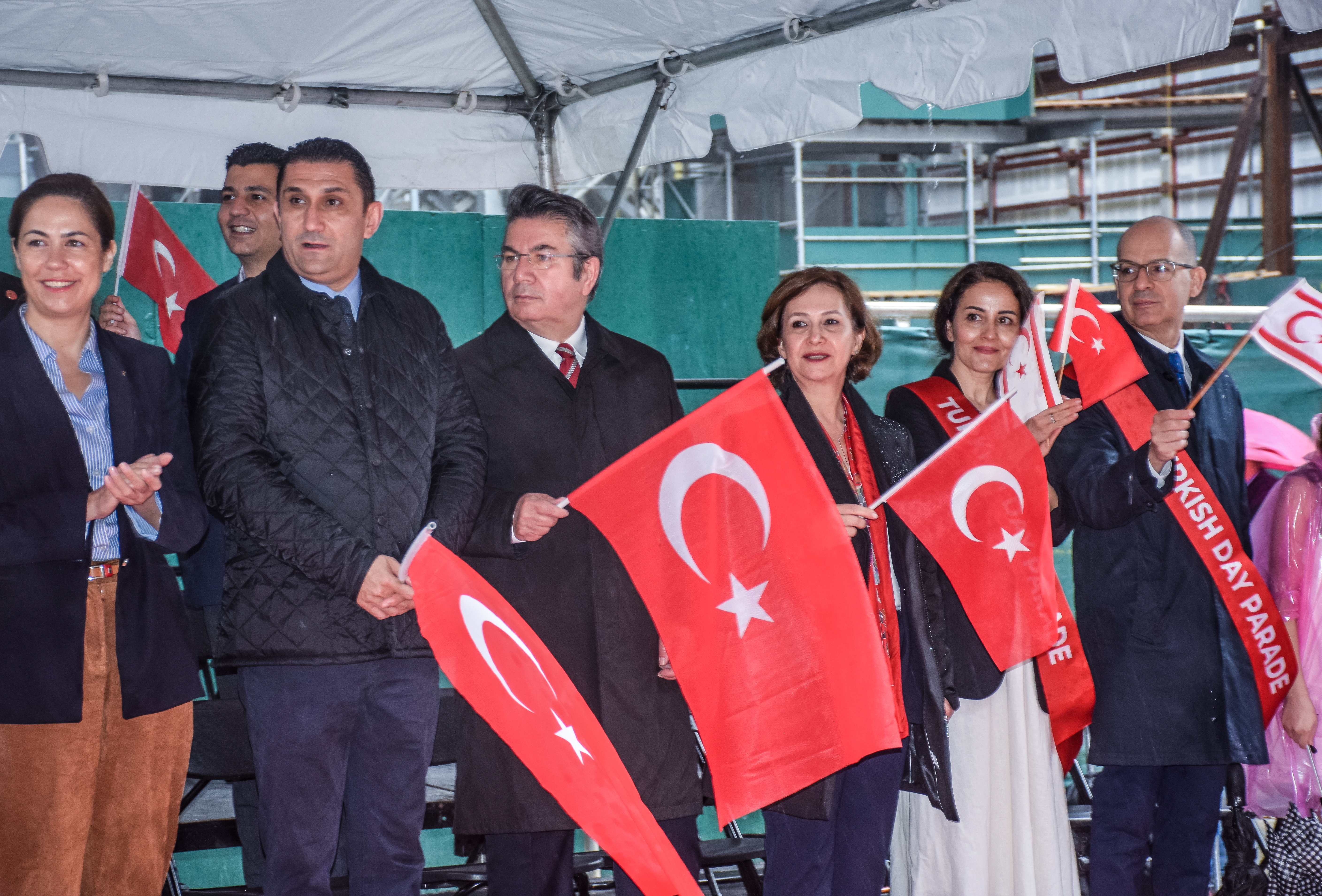 Her yer kırmızı beyaz oldu... New York'ta "Geleneksel Türk Günü Yürüyüşü" düzenlendi 9