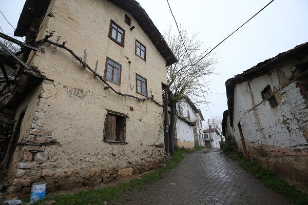 Bu köyde bir daha oy kullanılmayacak! 9