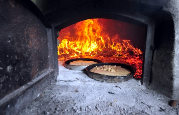Bu leziz yemekler insanlar için değil! Bakın bu özel fırın kimler için çalışıyor 4