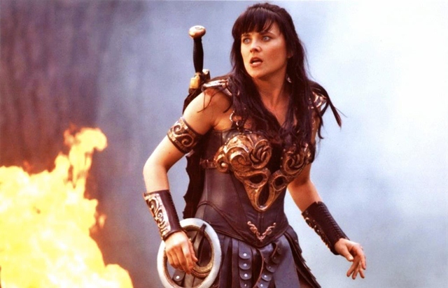 90'ların savaşçı prensesi Zeyna'ya yıllar acımadı! İşte Lucy Lawless'in son hali... 10