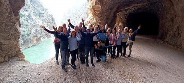 Gizli hazine dağın içinde bulundu! Dünya Türkiye’ye akın etti 9